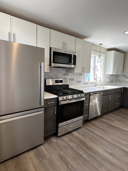 270 Court St-Unit -1 in Plymouth, MA - Foto de edificio