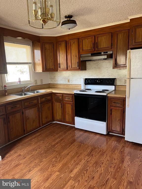 183 N Almond St in Orange, VA - Building Photo - Building Photo