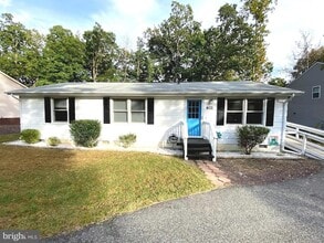 611 Yorktown Blvd in Locust Grove, VA - Building Photo - Building Photo