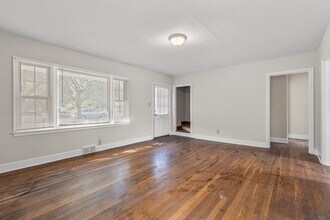 312 Boiling Springs Dr in Lexington, KY - Foto de edificio - Building Photo