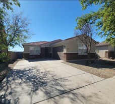 26716 N 167th Ln in Surprise, AZ - Building Photo