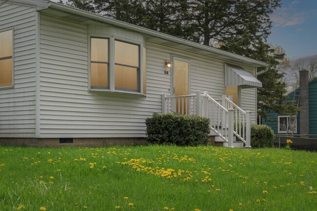 108 Spring St in Catskill, NY - Building Photo - Building Photo