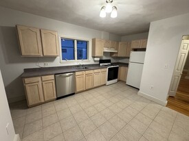 63 Boston Ave, Unit 1 Apartamentos