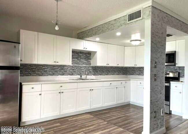 165 San Juan Cir in Melbourne, FL - Building Photo - Building Photo