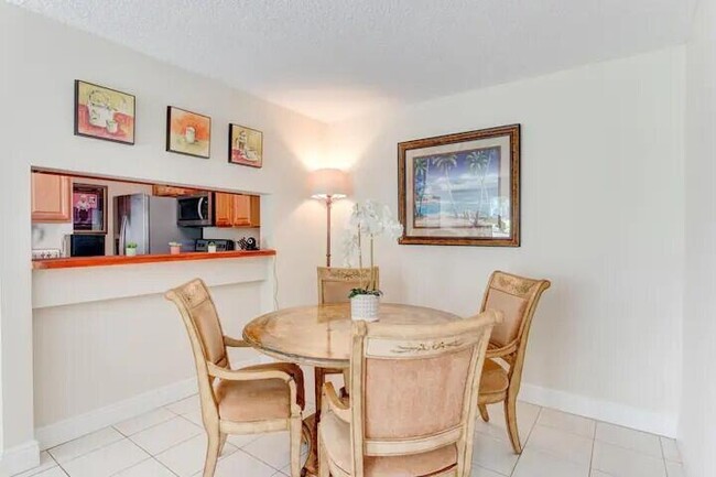 1007 Green Pine Blvd in West Palm Beach, FL - Building Photo - Building Photo