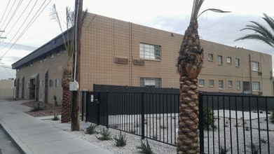 Alicia Apartments in Las Vegas, NV - Building Photo - Building Photo