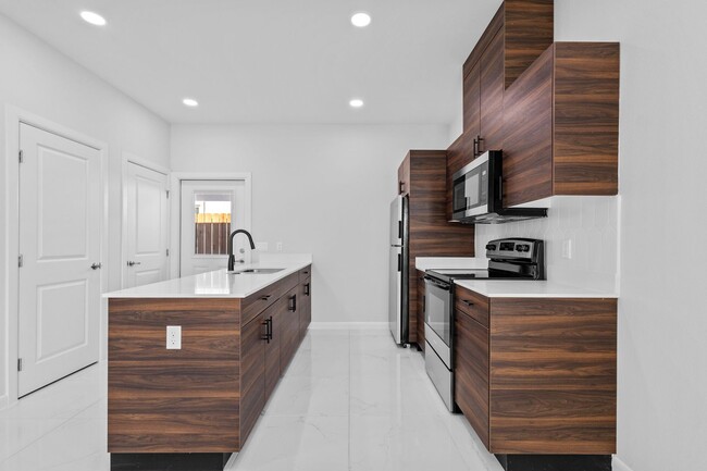 501 Coves Ln in Weslaco, TX - Foto de edificio - Building Photo