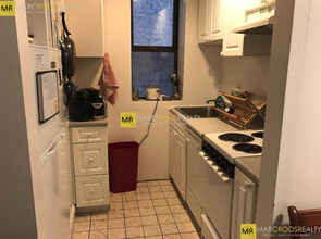 853 Beacon St, Unit 1E in Boston, MA - Building Photo - Building Photo