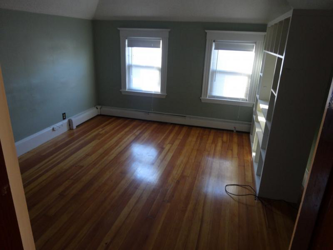 92 Hobart St, Unit 3 in Boston, MA - Building Photo - Building Photo