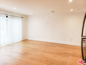 11221 Hannum Ave in Culver City, CA - Building Photo - Building Photo