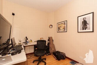 4900 N Drake Ave-Unit -3EK in Chicago, IL - Building Photo - Building Photo