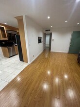 4000 W Victory Blvd in Burbank, CA - Building Photo - Building Photo