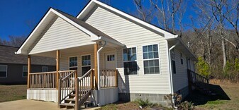 707 Inspire Ave in Anniston, AL - Building Photo