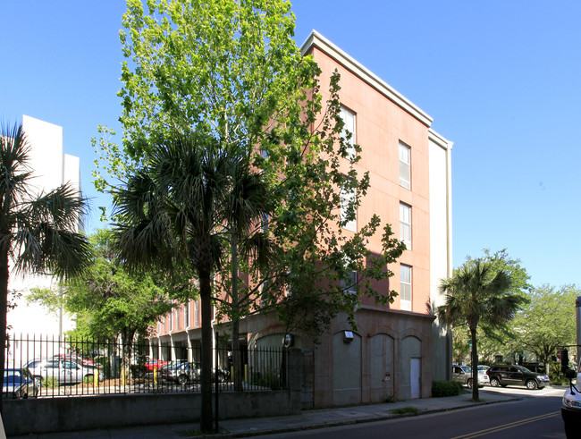 The Canterbury House in Charleston, SC - Foto de edificio - Building Photo