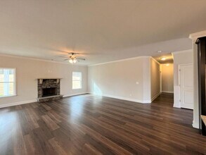 130 Hawthorn Ln in Covington, GA - Building Photo - Building Photo