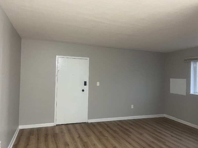 13945 Superior Rd in East Cleveland, OH - Building Photo