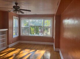 1119 N Harding Ave, Unit 2nd floor in Chicago, IL - Building Photo