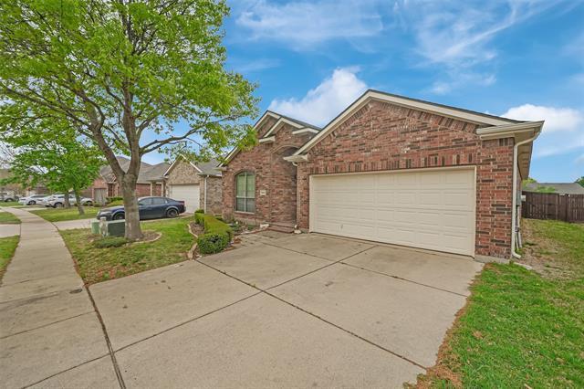 10869 Hawks Landing Rd in Haslet, TX - Building Photo - Building Photo