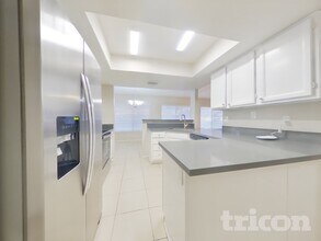 7631 W Cheryl Dr in Peoria, AZ - Building Photo - Building Photo