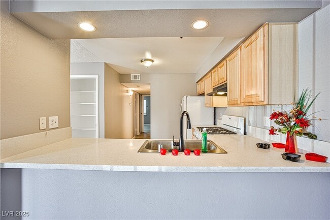property at 4280 Tara Ave