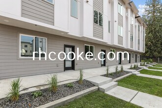 5th & Conklin Townhomes in Spokane, WA - Building Photo - Building Photo