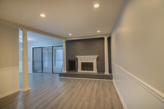 7908 Horse Chestnut Ln in Charlotte, NC - Building Photo - Building Photo