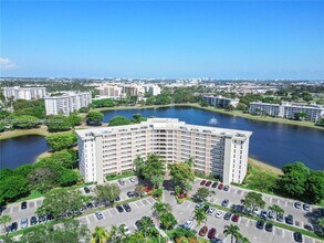 2940 N Course Dr in Pompano Beach, FL - Building Photo - Building Photo