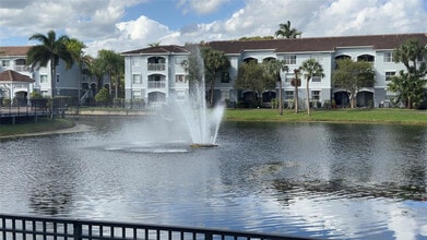 9625 NW 1st Ct in Pembroke Pines, FL - Foto de edificio - Building Photo