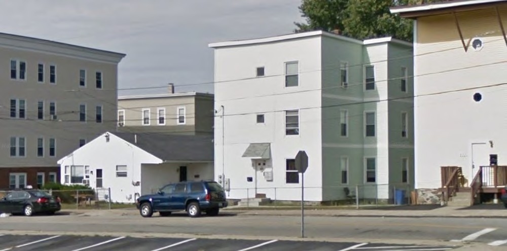 552-562 Privilege St in Woonsocket, RI - Foto de edificio