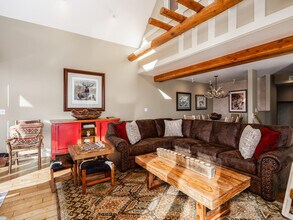 c1 Saddle Ridge Rd in Big Sky, MT - Building Photo - Building Photo