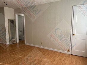 327 E Steed Dr in Midwest City, OK - Building Photo - Building Photo