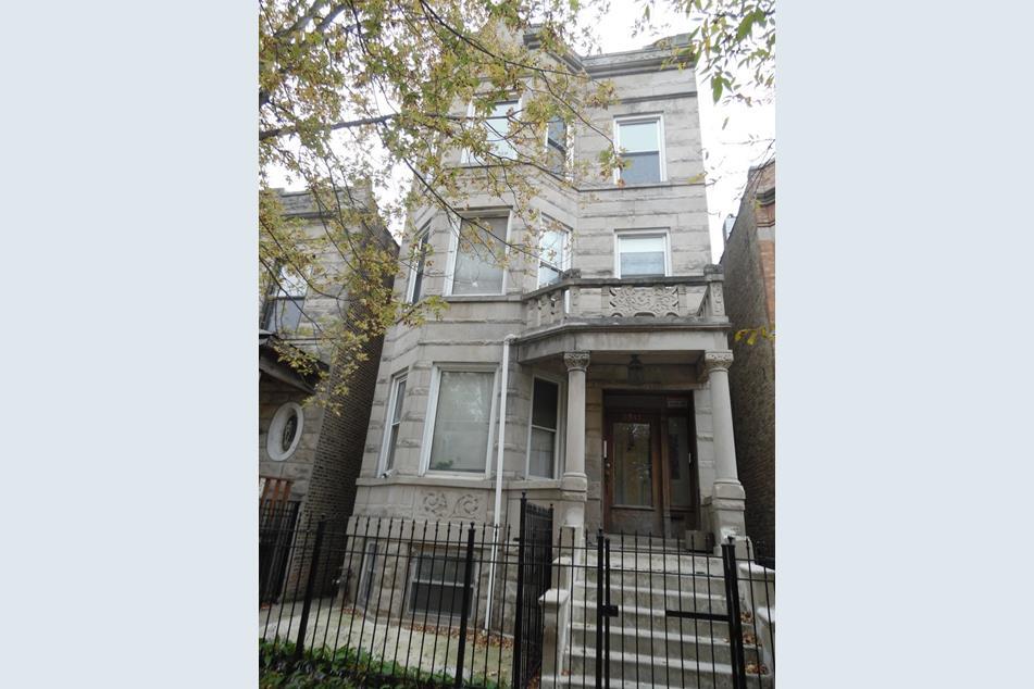 3311 W Evergreen Ave in Chicago, IL - Building Photo