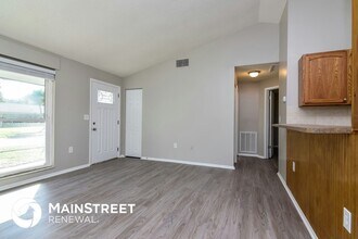 7845 Avenal Loop in New Port Richey, FL - Building Photo - Building Photo