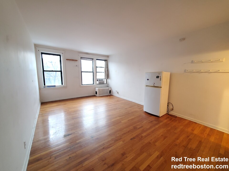 157 Brighton Ave in Boston, MA - Building Photo