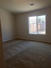 13511 Arden Frst Dr in Bakersfield, CA - Building Photo - Building Photo
