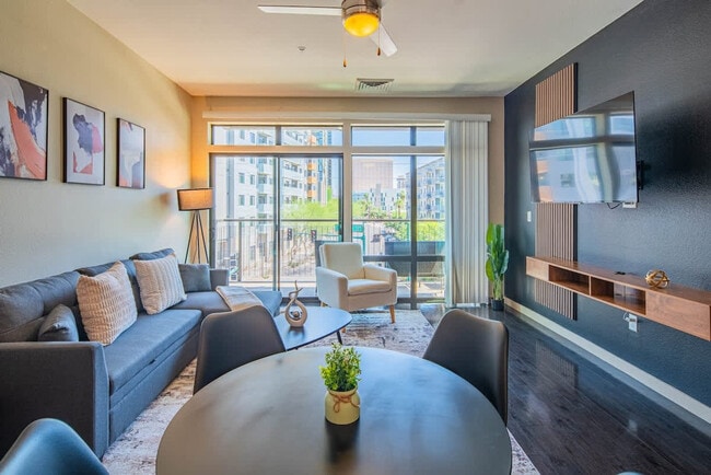 290 E Roosevelt St in Phoenix, AZ - Foto de edificio - Building Photo