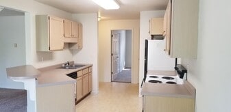 385 Cross St in Amherst, WI - Building Photo