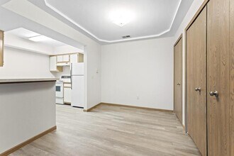 2136 Stirrup Ln in Toledo, OH - Building Photo - Building Photo