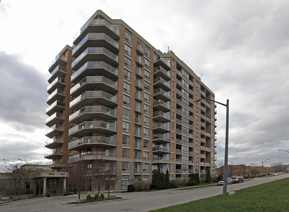 Village Terraces in Mississauga, ON - Building Photo