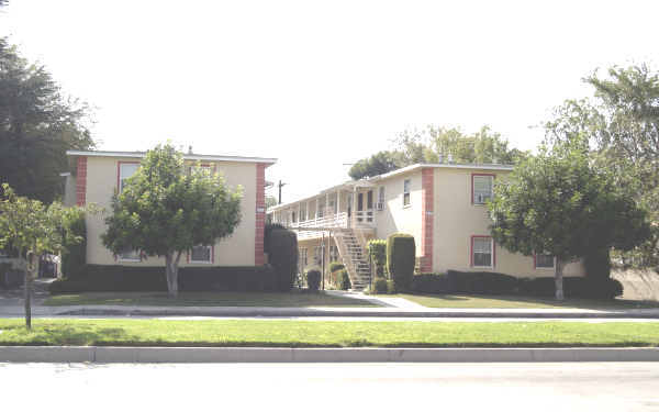 5821-5827 Baldwin Ave in Arcadia, CA - Building Photo