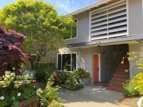 111 Elm St in San Mateo, CA - Building Photo - Building Photo