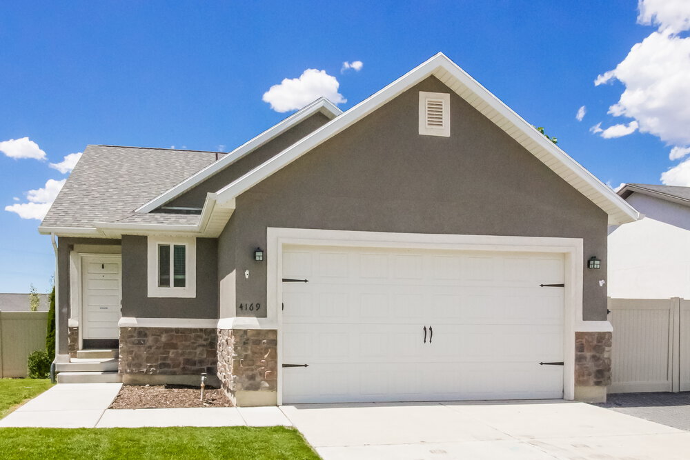 4169 Shirley Ln in Eagle Mountain, UT - Building Photo