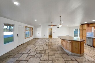 6301 E Sweetwater Ave in Scottsdale, AZ - Building Photo - Building Photo