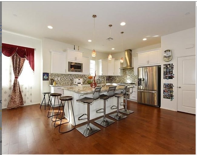 property at 3956 Lincoln Rd