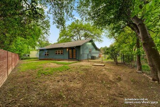 5703 Cherry Cove in Austin, TX - Building Photo - Building Photo
