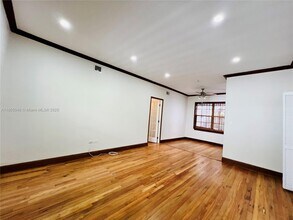 1470 Lincoln Terrace in Miami Beach, FL - Building Photo - Building Photo