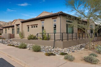 10437 E Monterra Way in Scottsdale, AZ - Building Photo - Building Photo