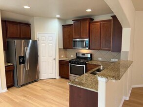 10324 Laurie Ln in Austin, TX - Building Photo - Building Photo