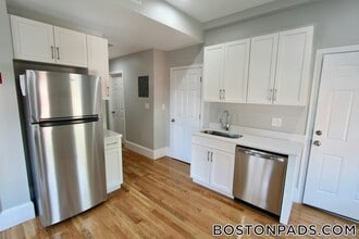 460 Saratoga St, Unit 2 in Boston, MA - Building Photo - Building Photo