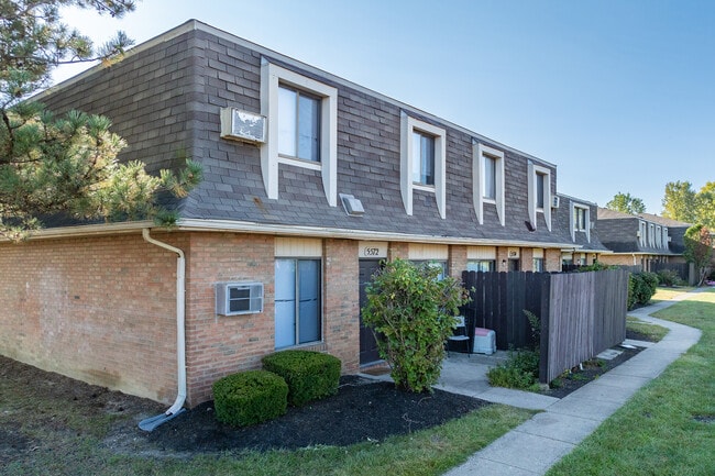 Wyndham Ridge Townhomes
